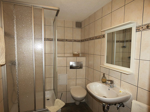 2-Bettzimmer Bad